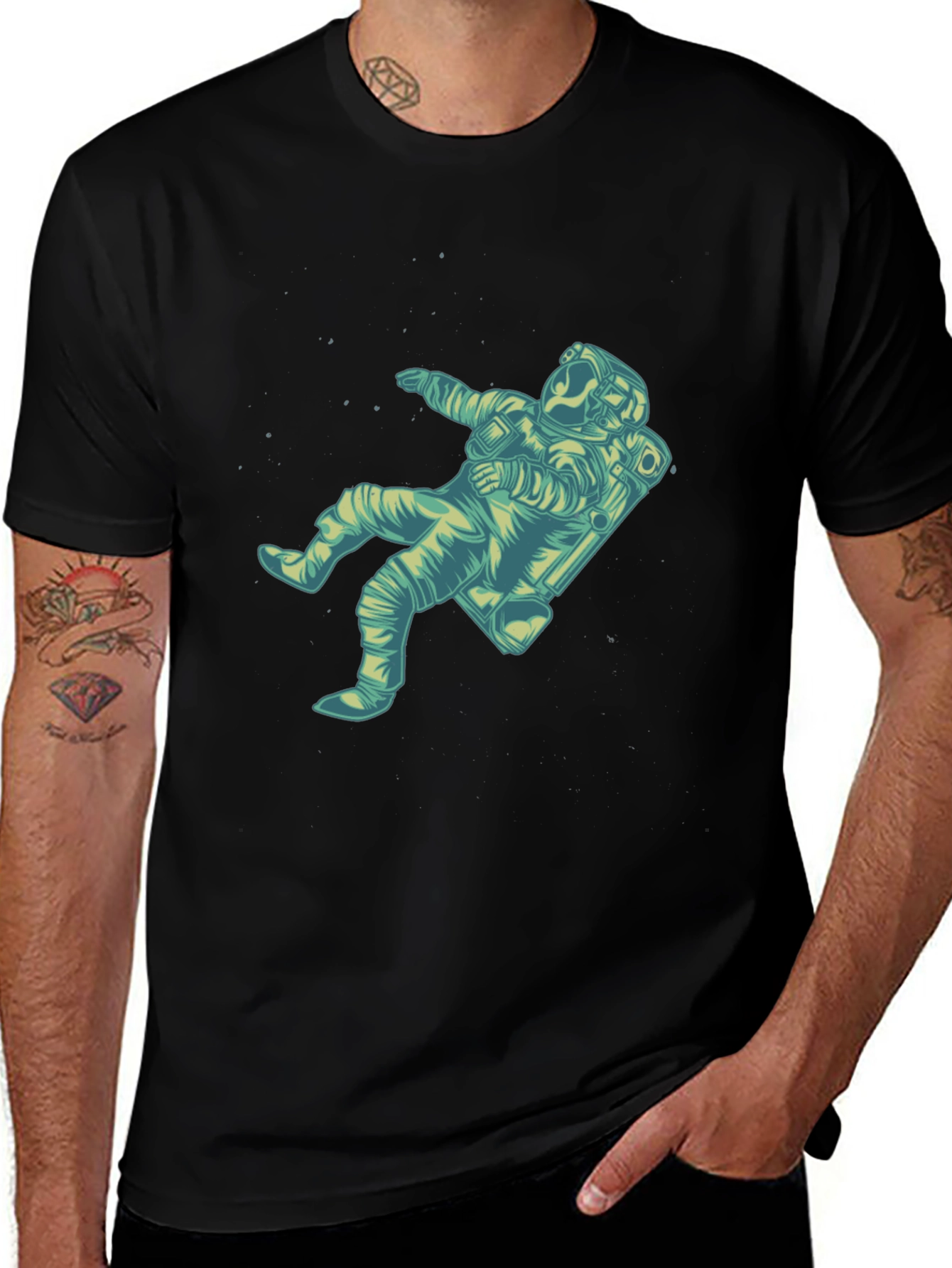 Astronaut Graphic Tee - Stylish Mens T-Shirt
