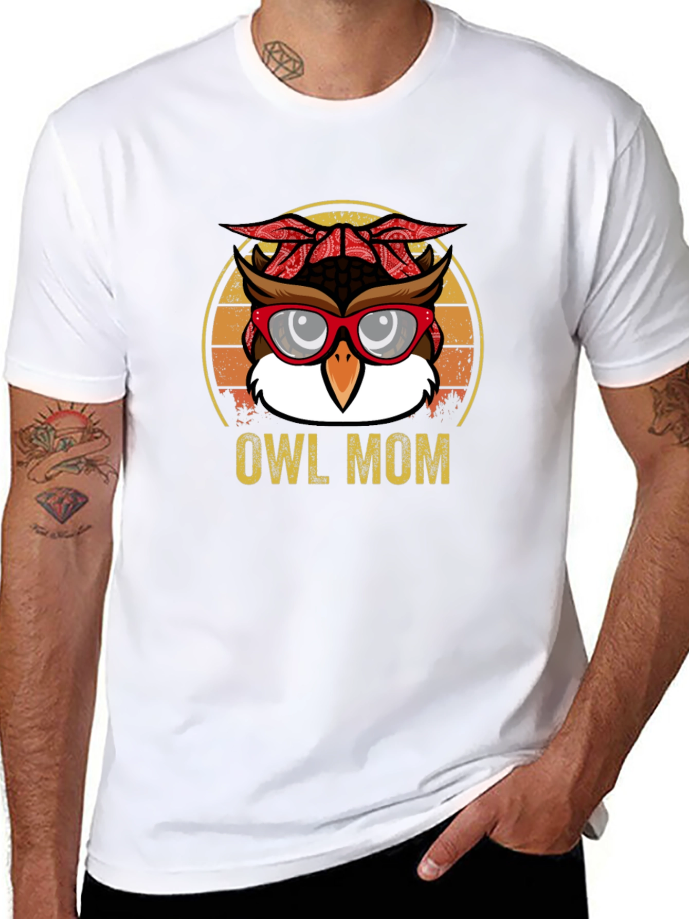 Owl Mom Graphic T-Shirt