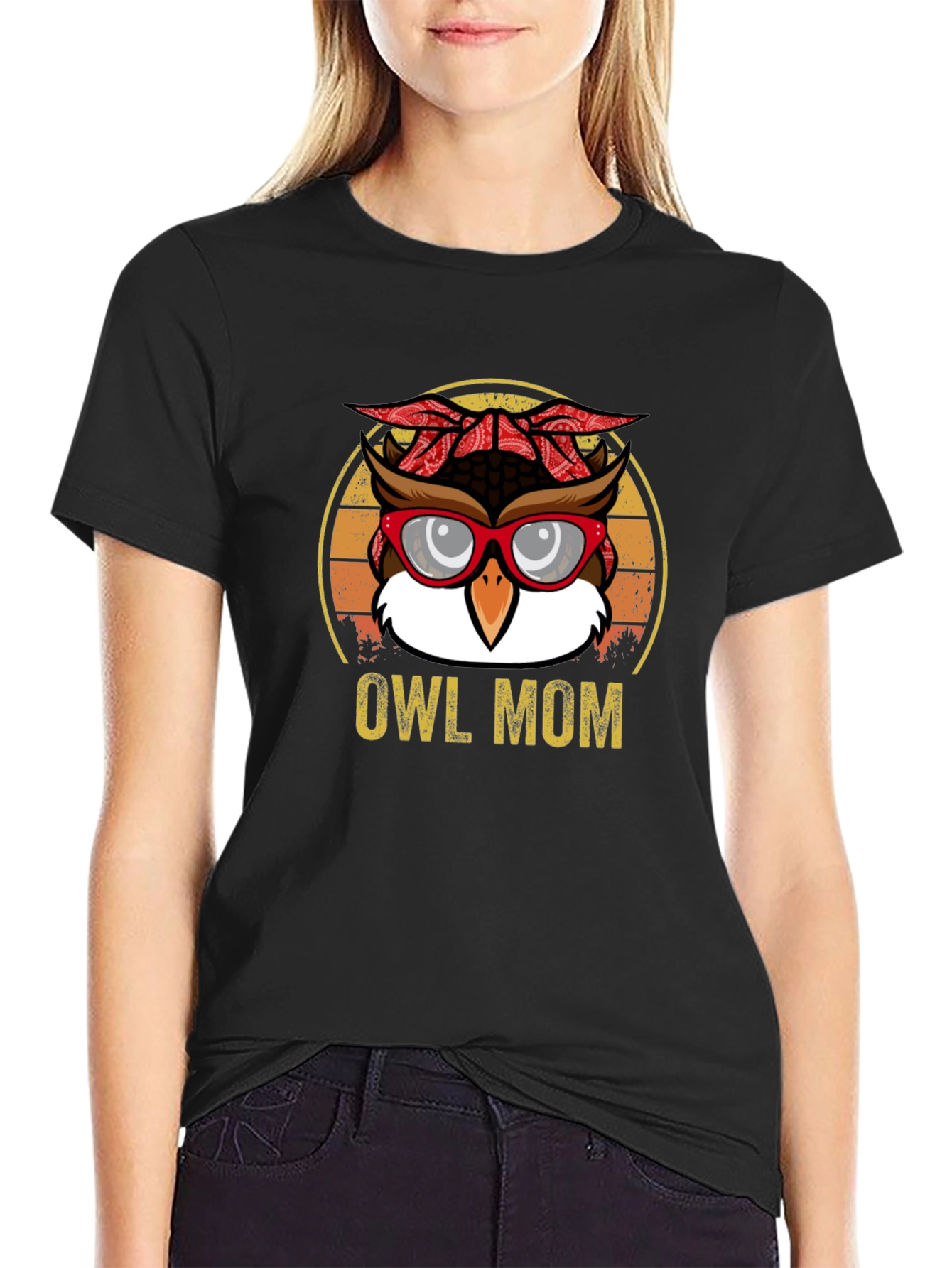 Owl Mom Graphic T-Shirt