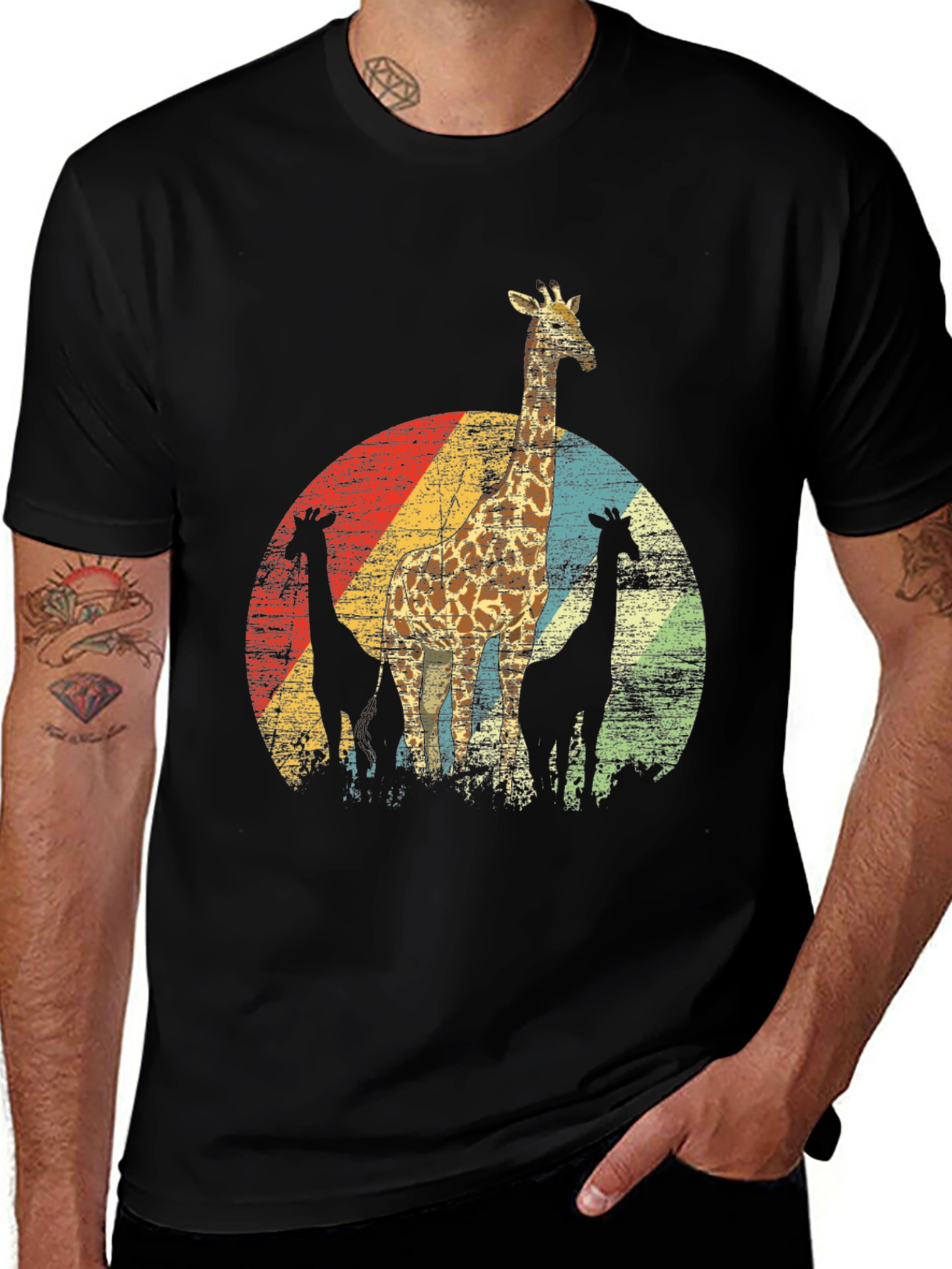 Retro Giraffe T-Shirt - Vintage Style Crew Neck Tee