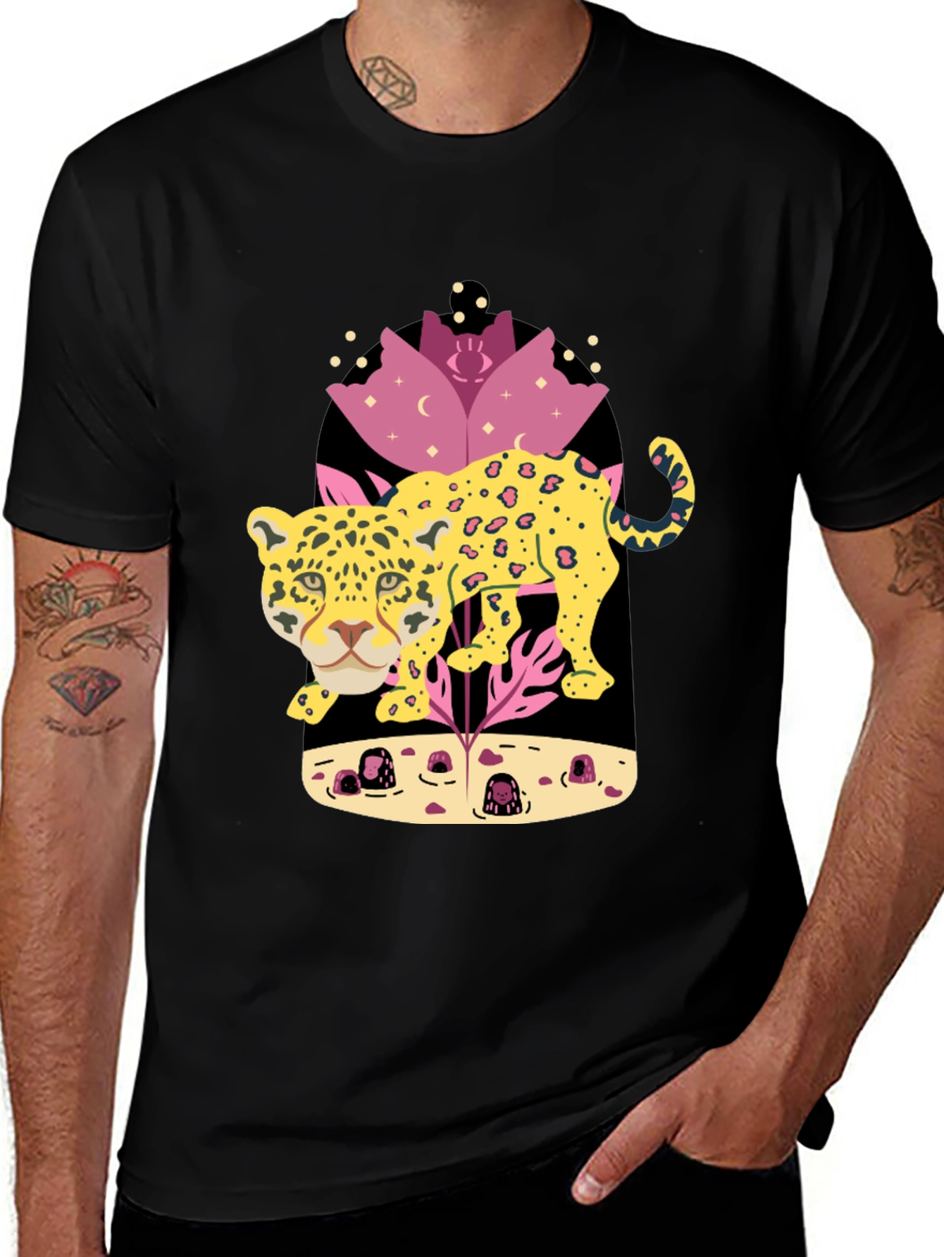 Leopard Graphic T-Shirt - Unique Animal Design