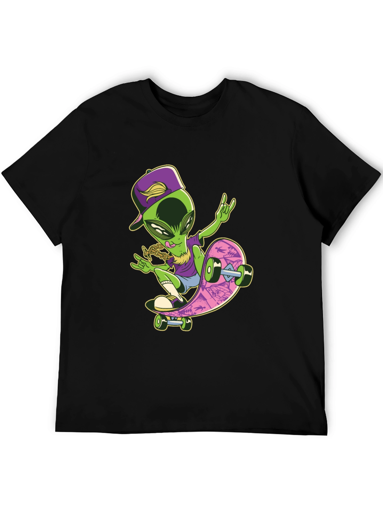 Cool Alien Skateboard Graphic T-Shirt