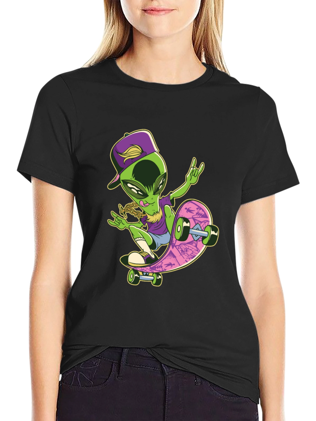 Cool Alien Skateboard Graphic T-Shirt