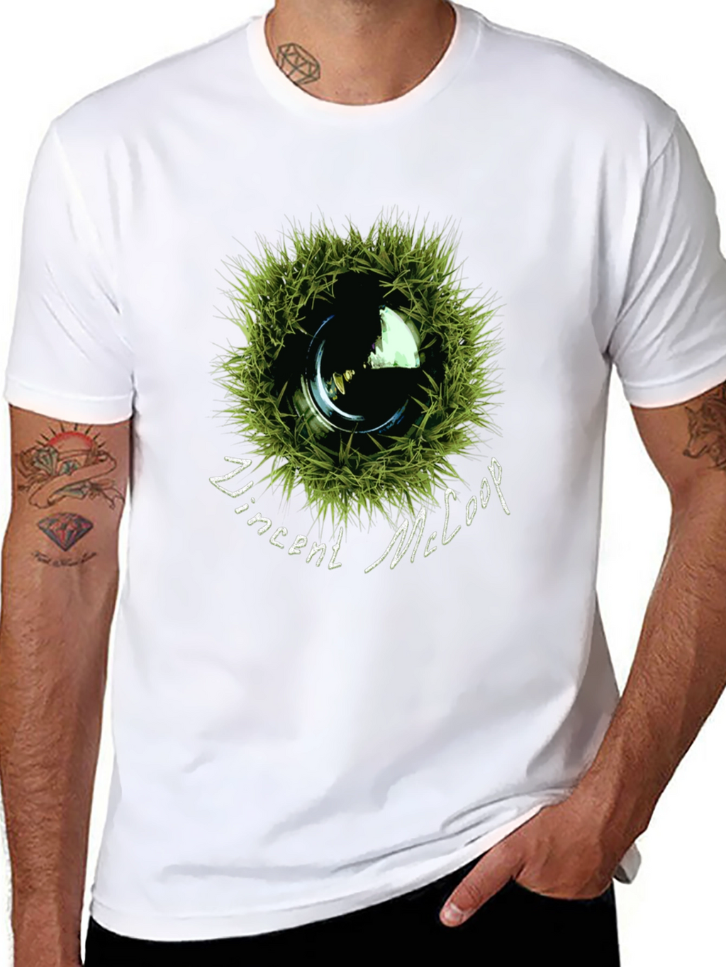 Vincent McLoop T-Shirt - Artistic Camera Lens Design