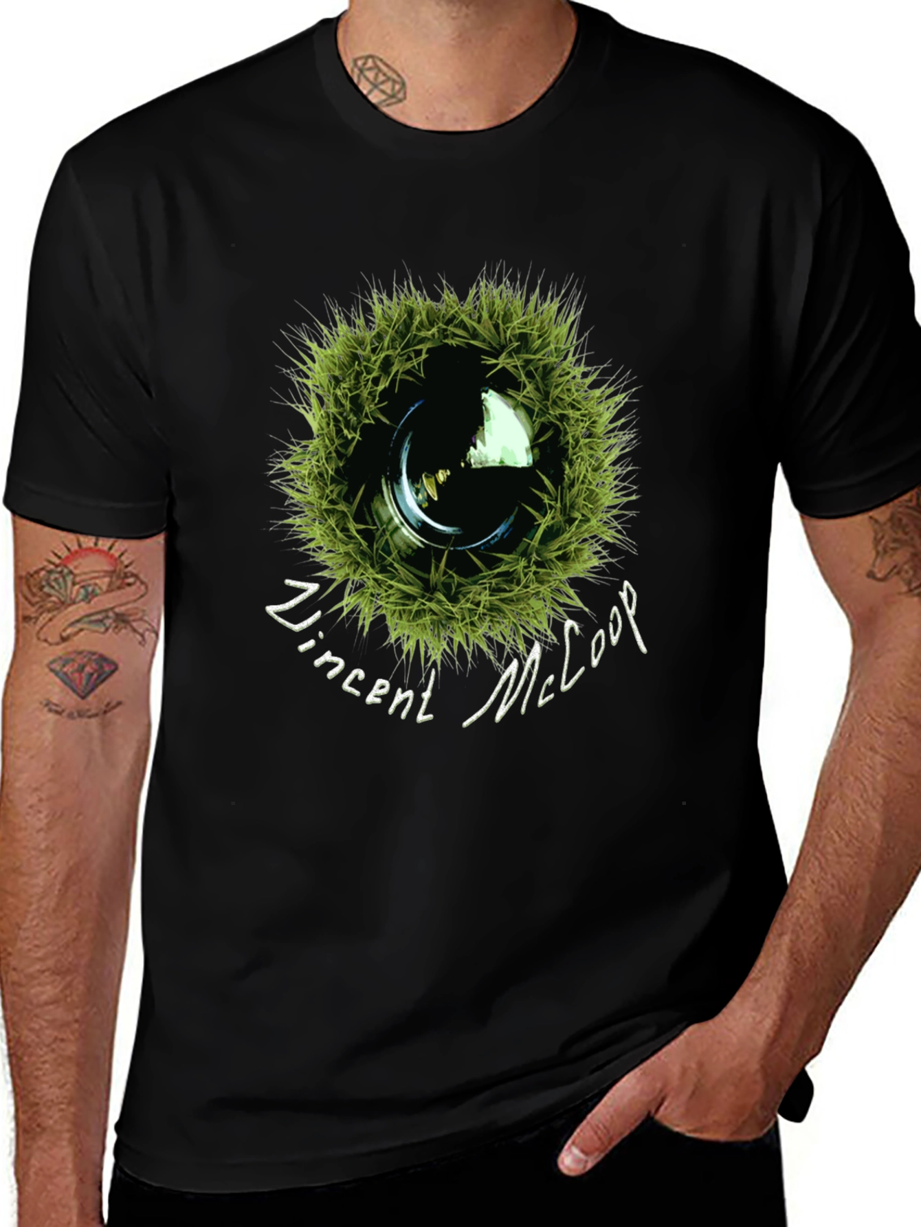 Vincent McLoop T-Shirt - Artistic Camera Lens Design