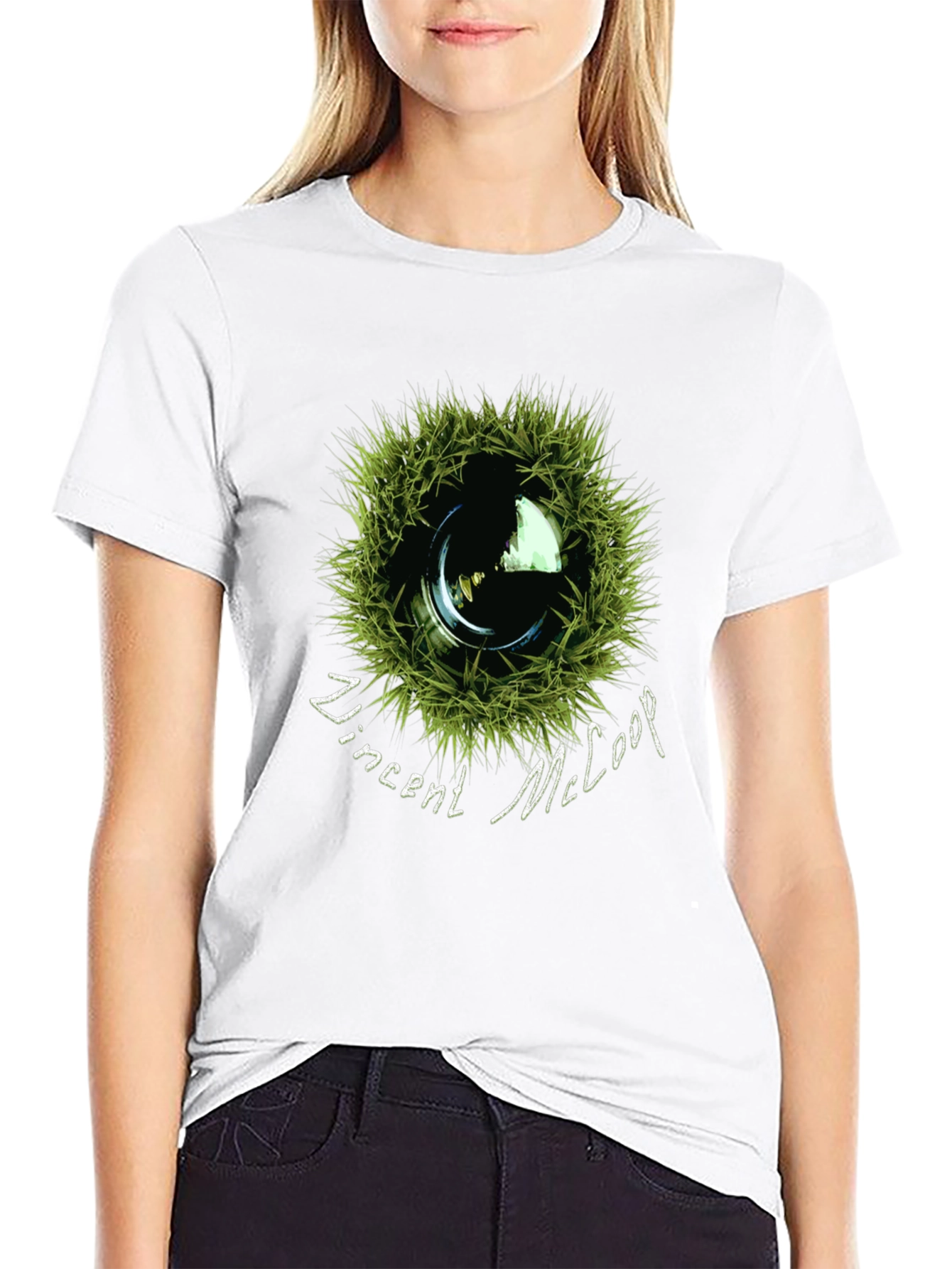 Vincent McLoop T-Shirt - Artistic Camera Lens Design