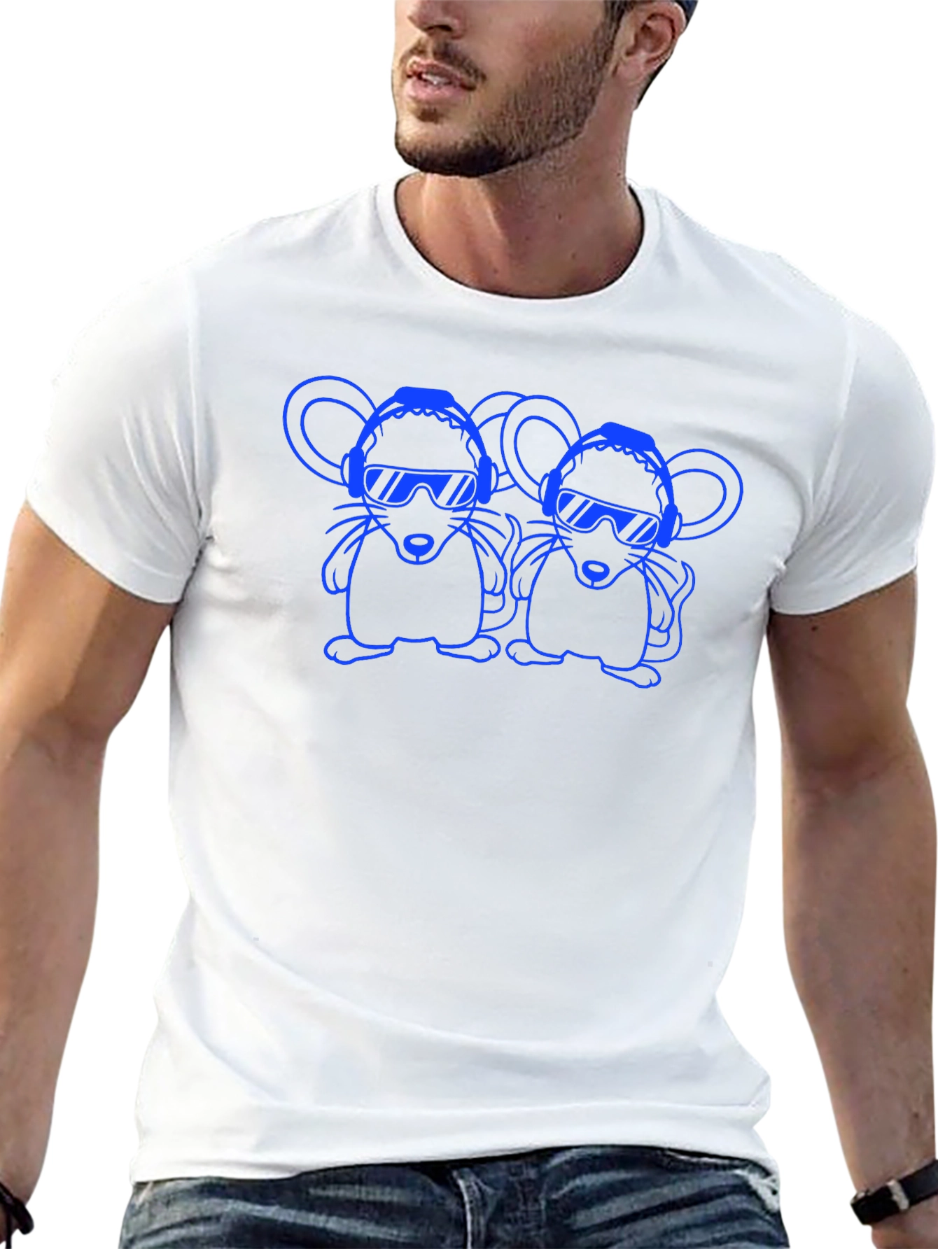 DJ Mouse Graphic Tee - Cool & Stylish
