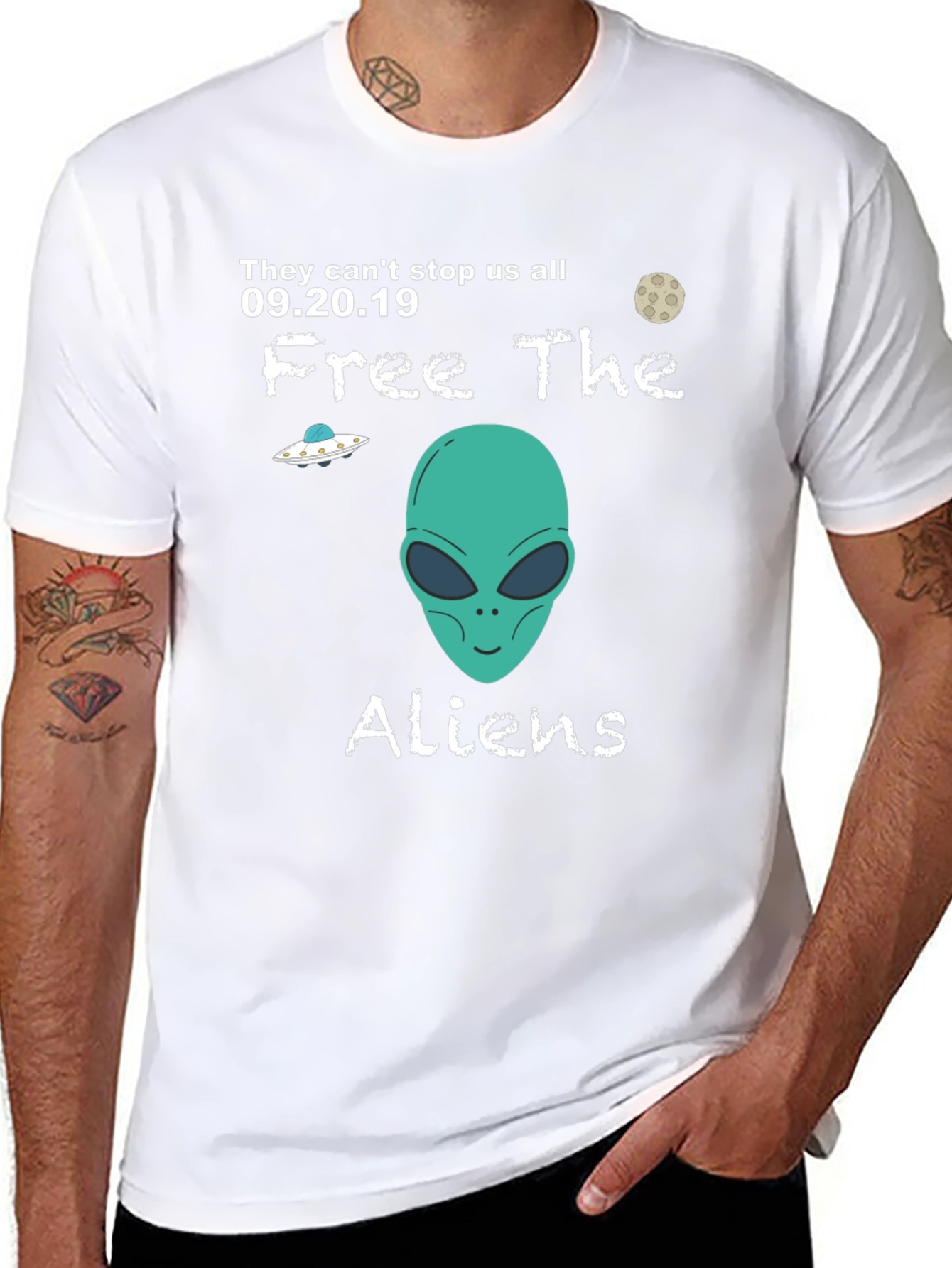 Free The Aliens Black T-Shirt UFO Moon