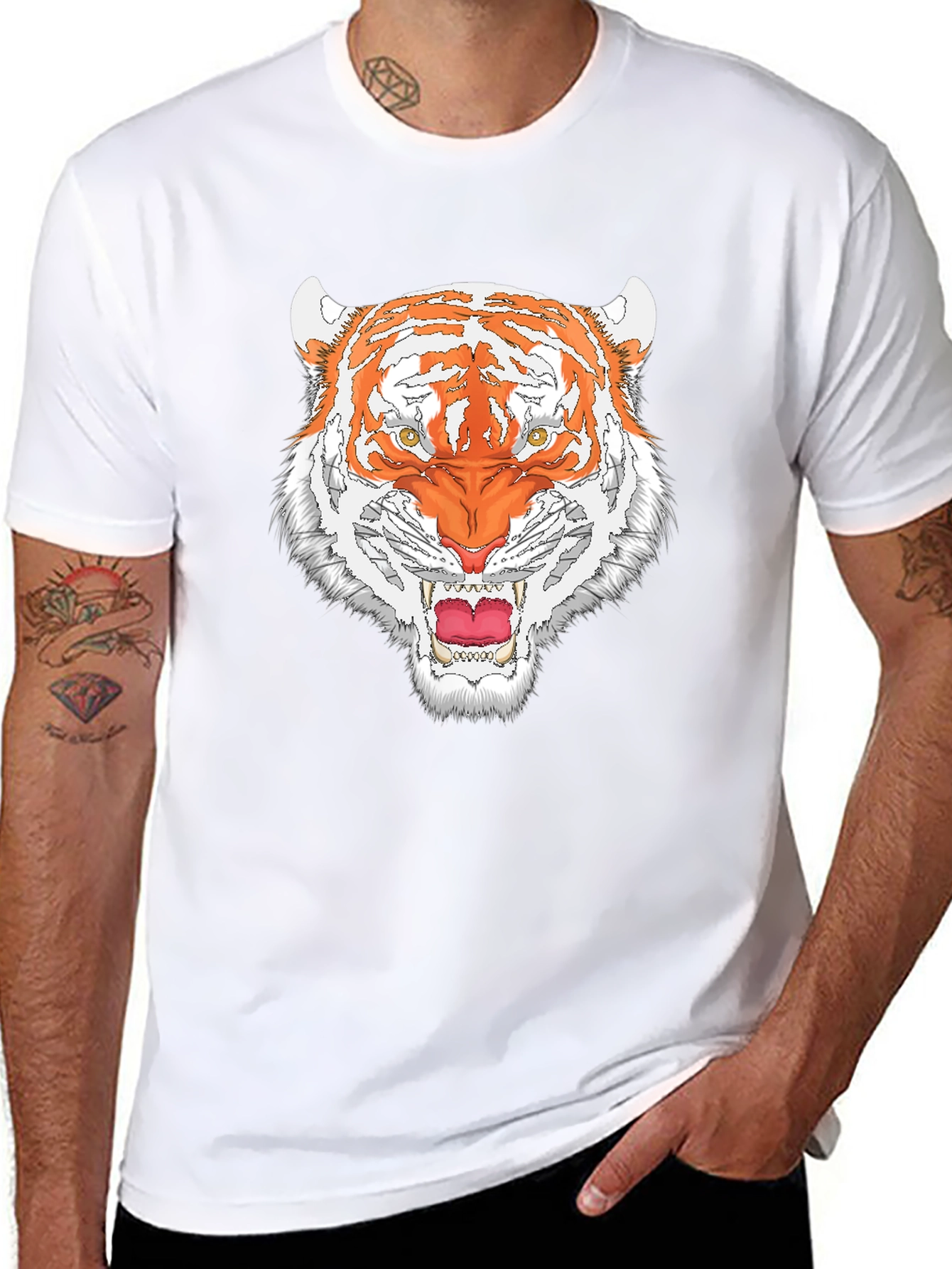 Bold Tiger Graphic Tee - Black