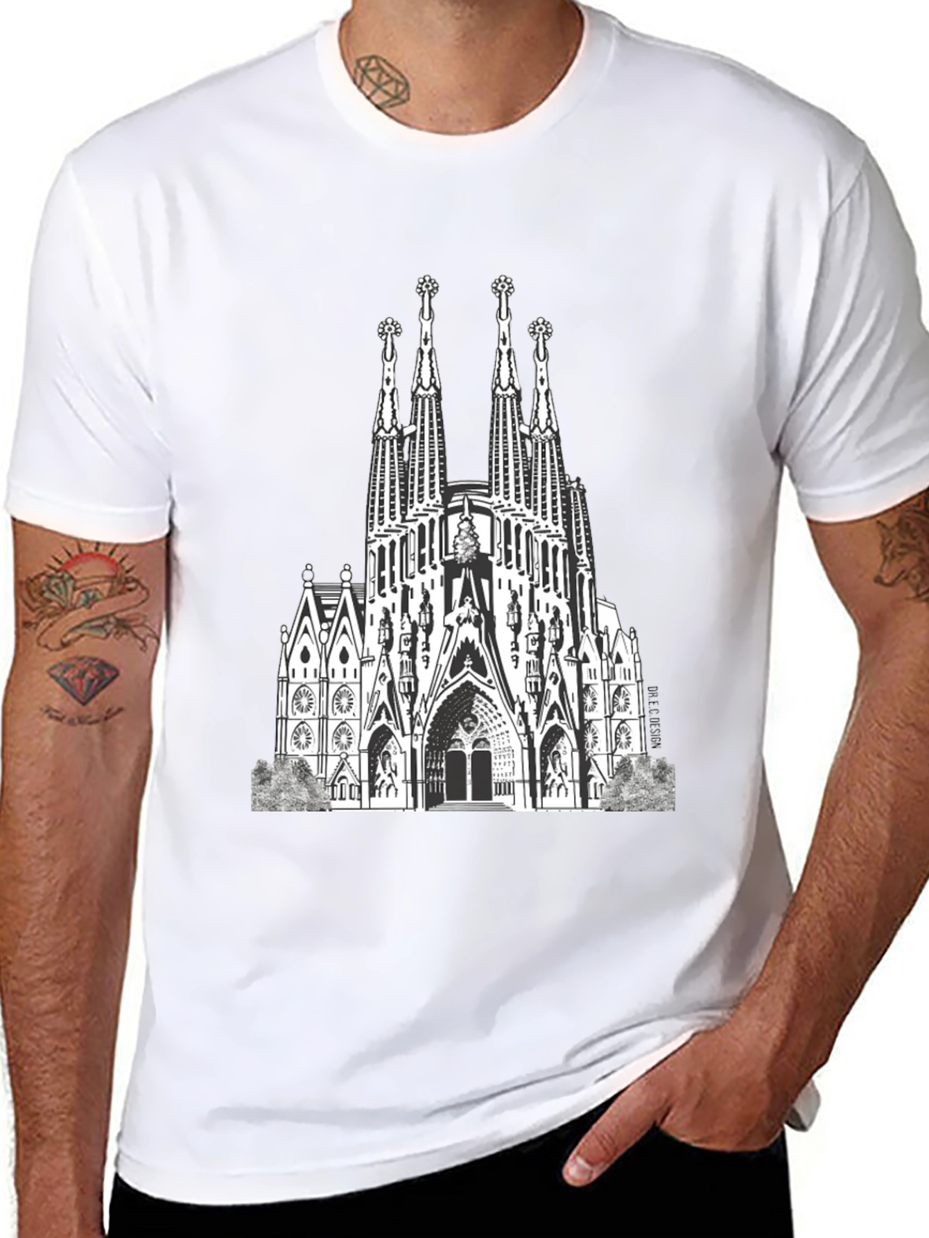 Sagrada Familia Graphic Tee - Black Cotton T-Shirt