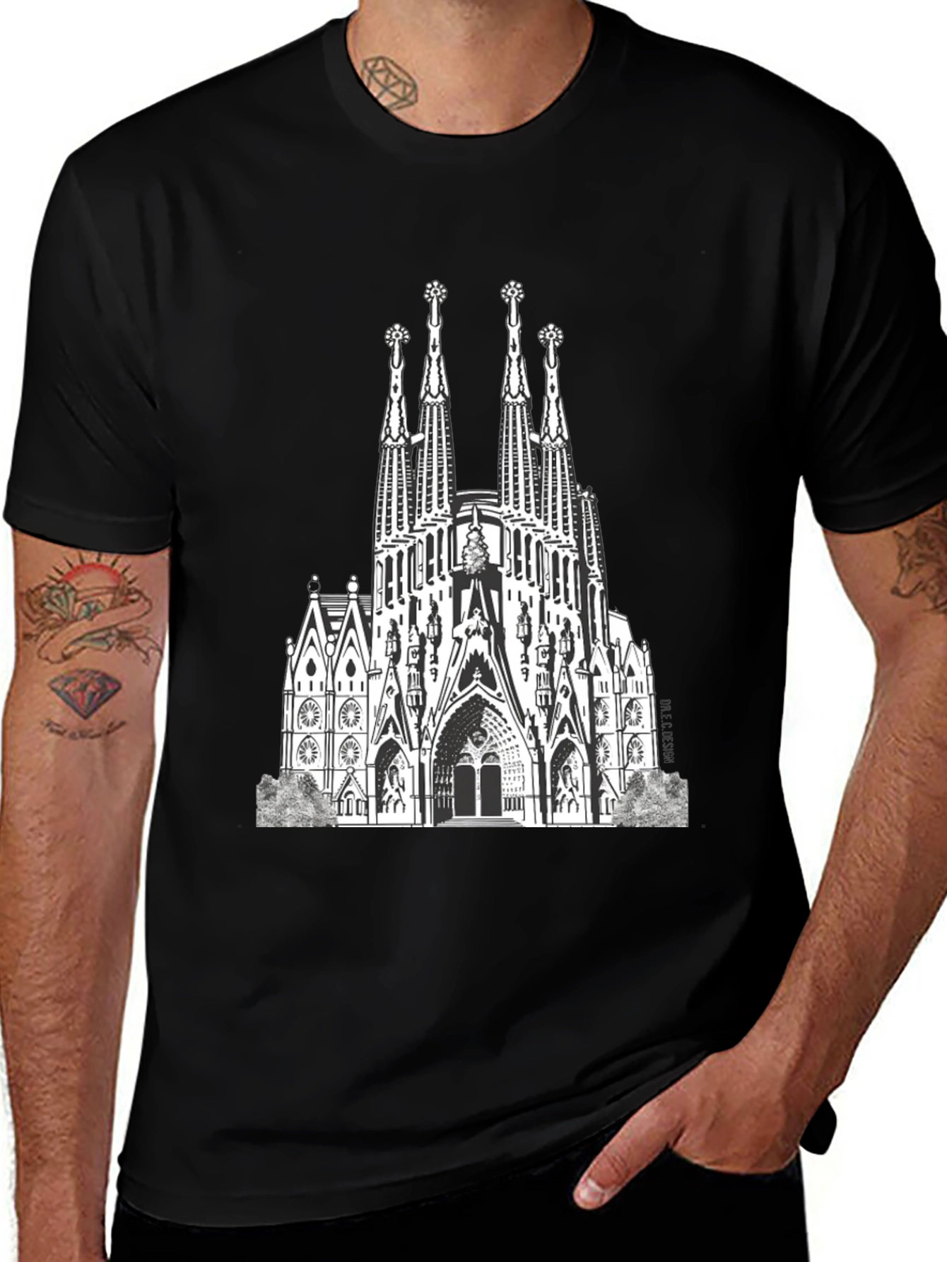 Sagrada Familia Graphic Tee - Black Cotton T-Shirt