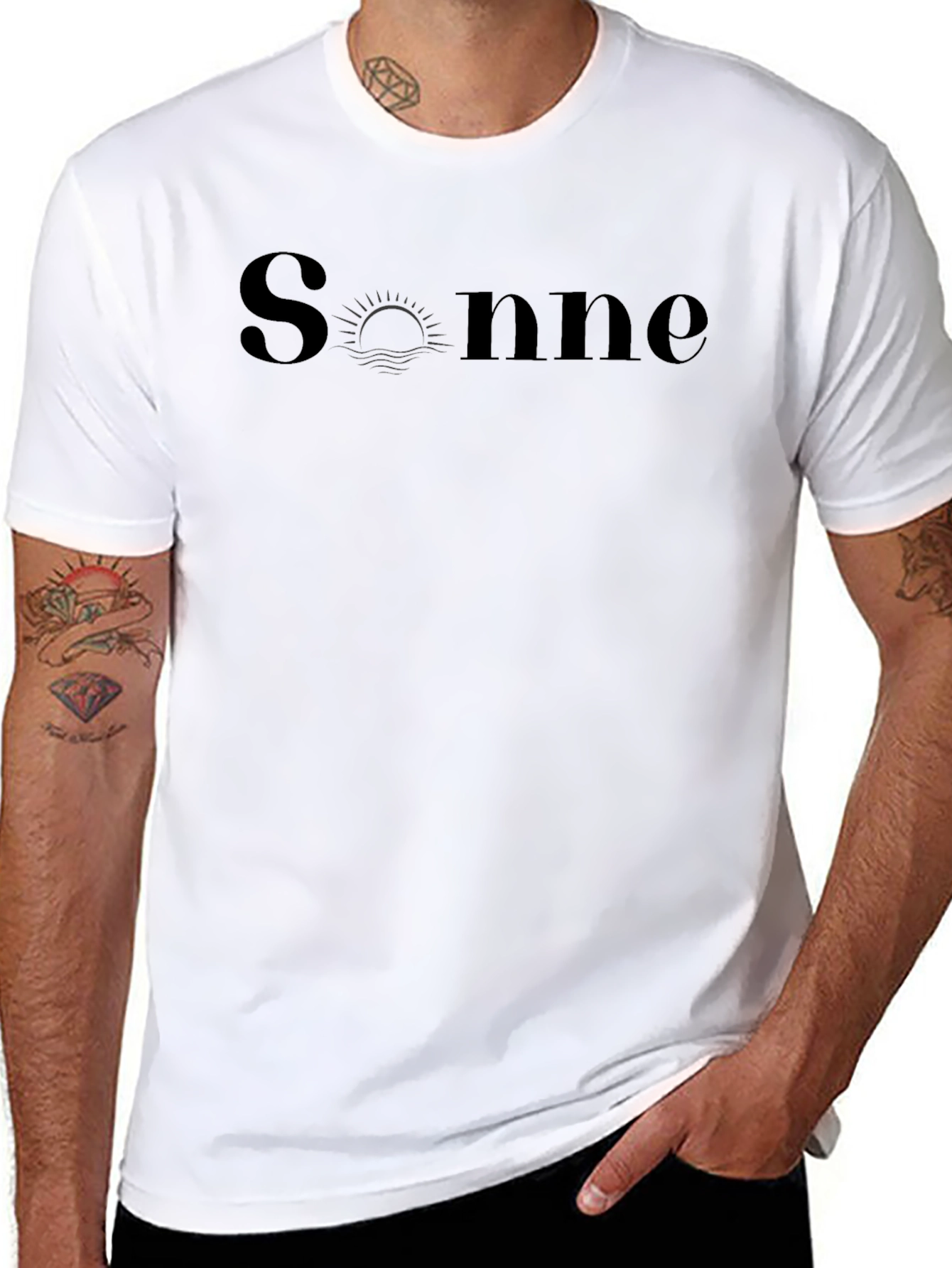 Sonne Graphic Tee - Stylish Black T-Shirt