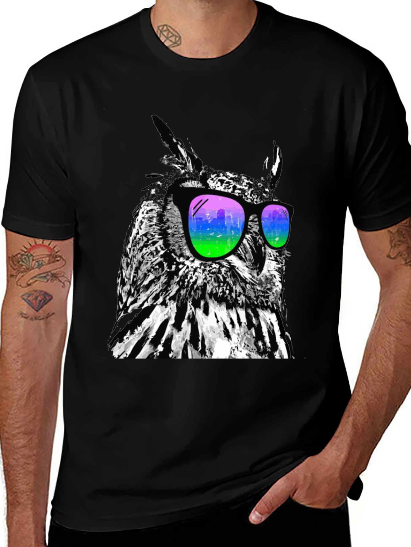Cool Owl Graphic Tee - Stylish Bird Sunglasses T-Shirt