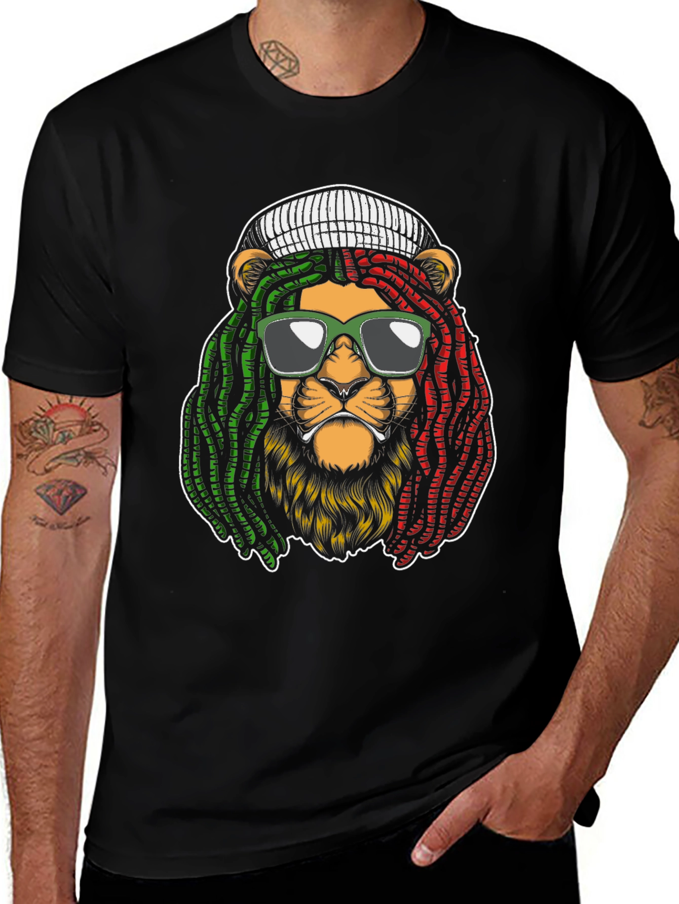 Rasta Lion Graphic T-Shirt - Cool Reggae Vibe!