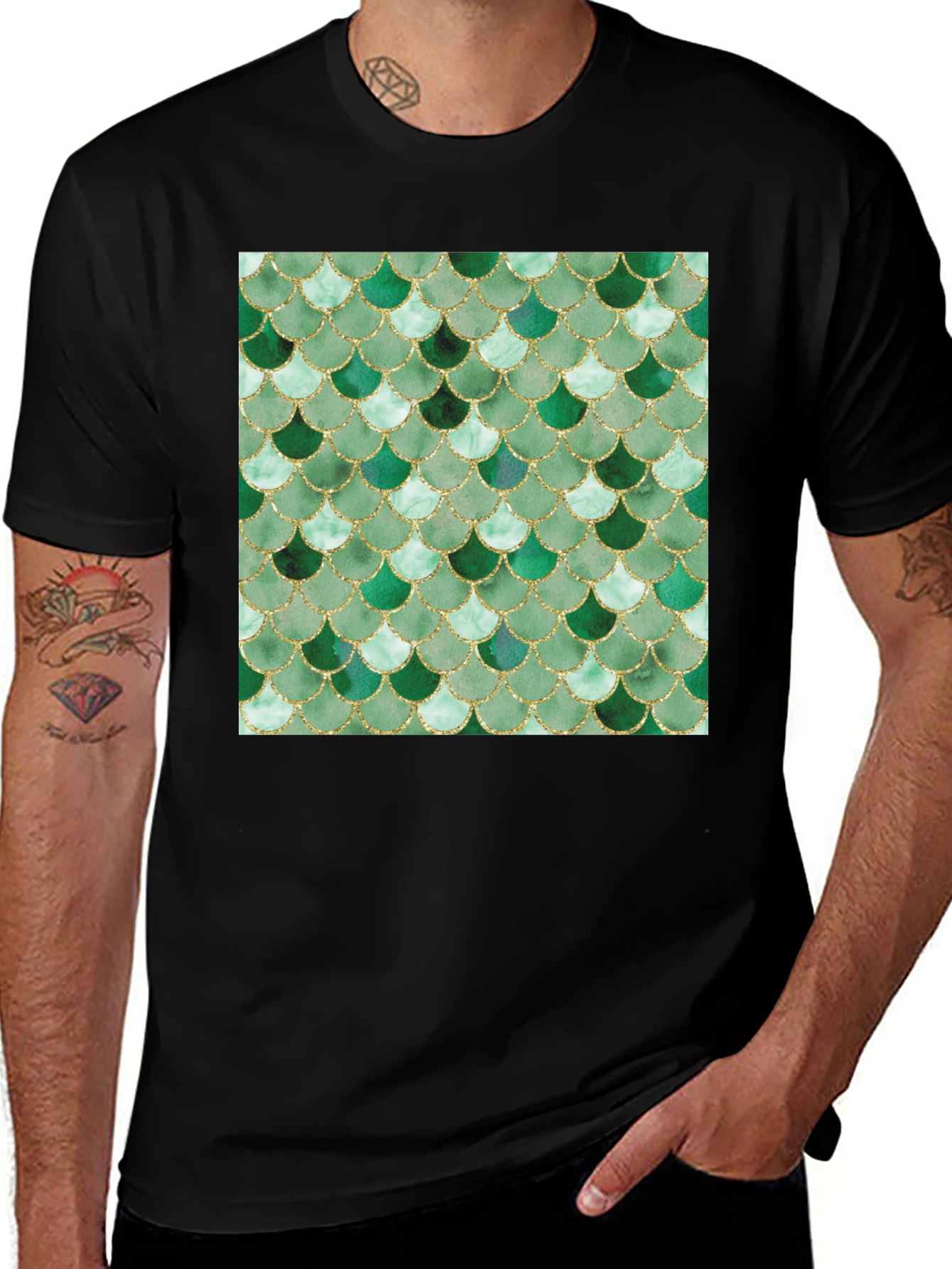 Green Scale Print Black T-Shirt - Stylish Casual Wear